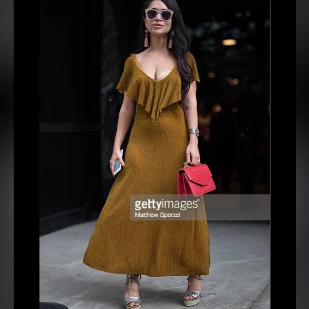 Zara Gold Midi Dress - Picture 2 of 9